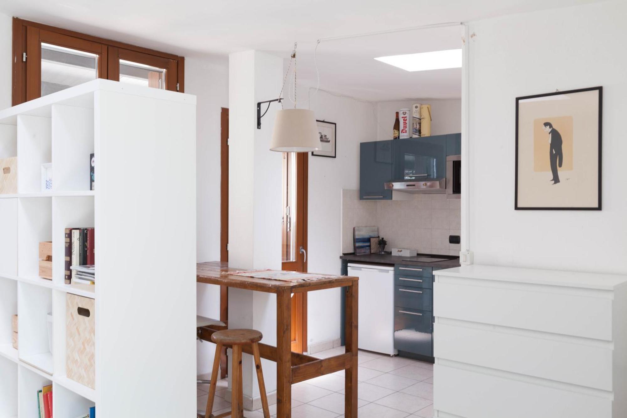 Terrace Apartment Close To Metro Station Milánó Kültér fotó