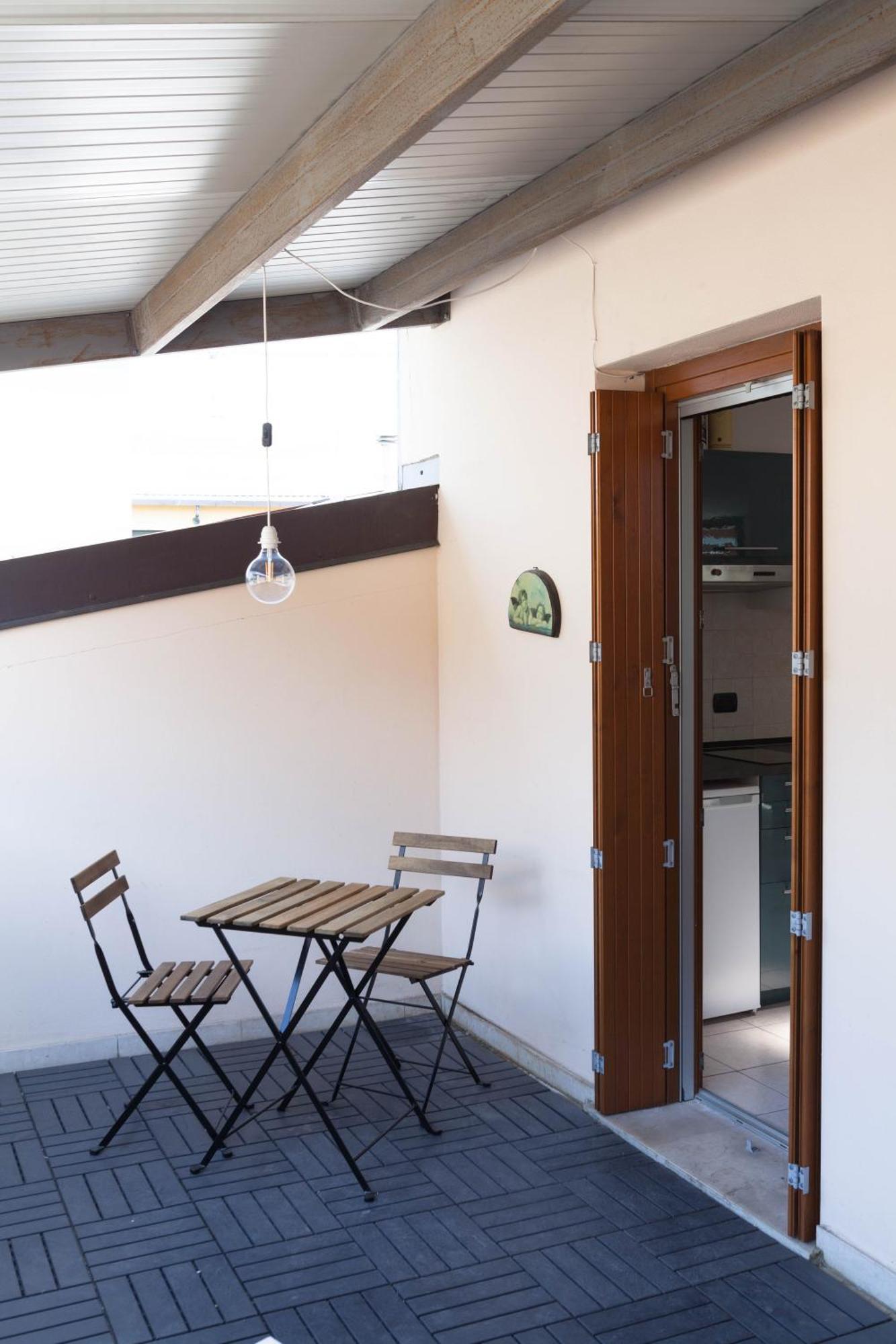 Terrace Apartment Close To Metro Station Milánó Kültér fotó