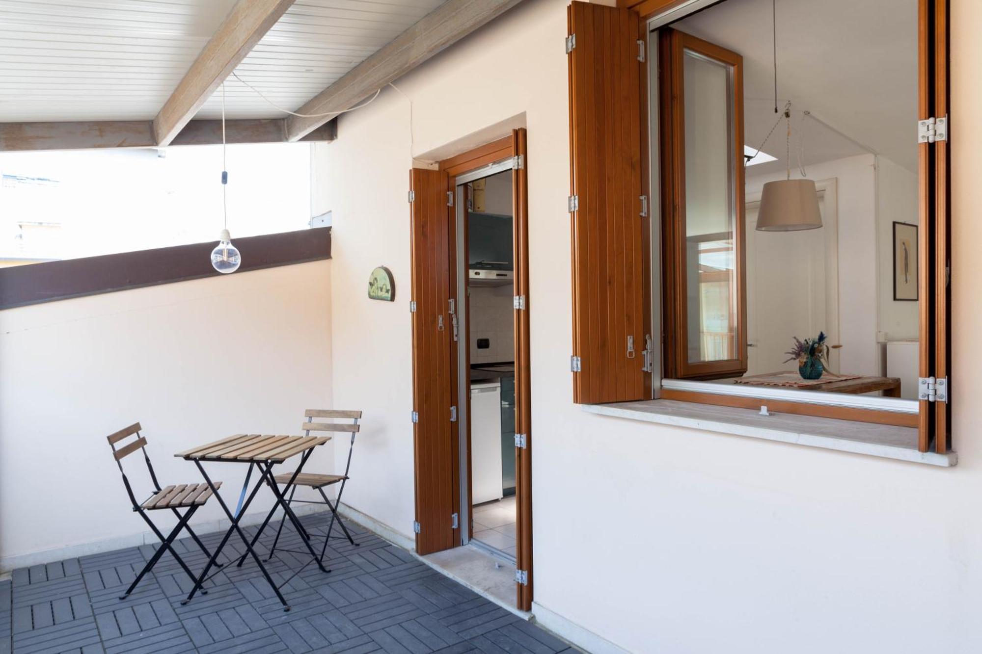 Terrace Apartment Close To Metro Station Milánó Szoba fotó